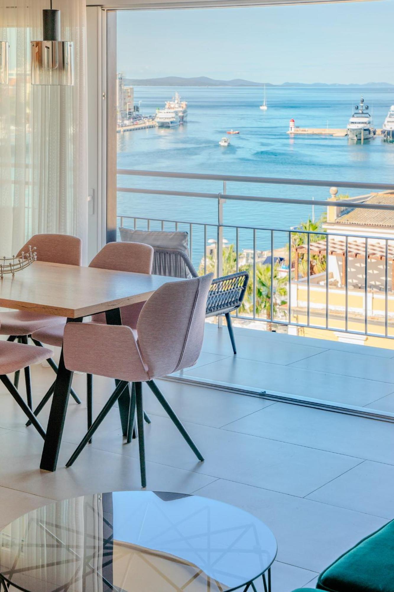 Panorama Sea View Apartment